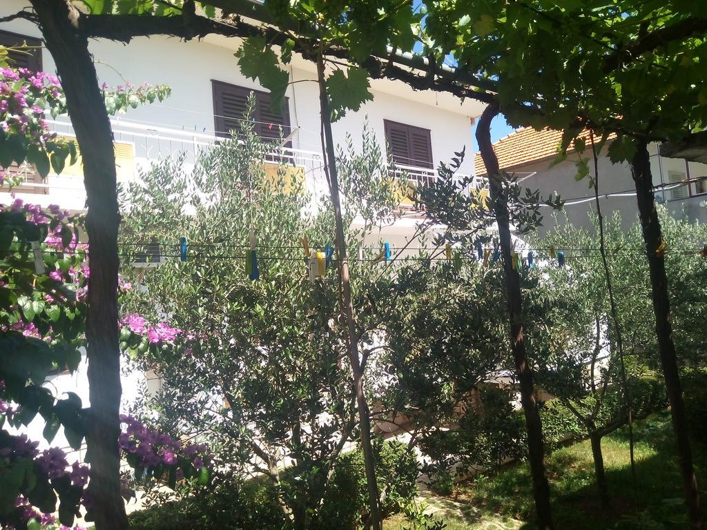 Bond With Private Parking Zadar Exterior foto