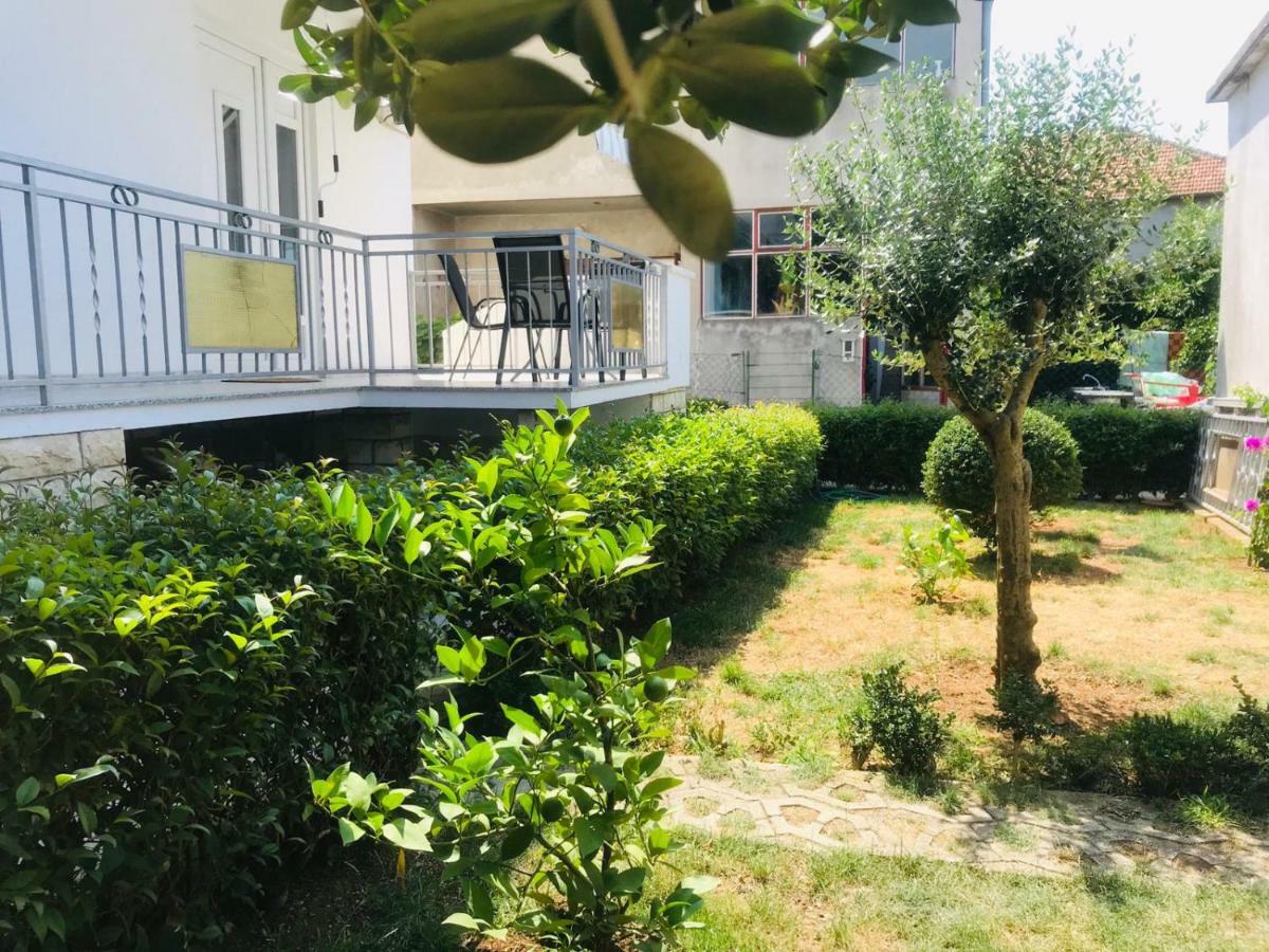 Bond With Private Parking Zadar Exterior foto